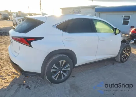 2021 Lexus Nx 300 Base z USA, uszkodzony, nr VIN JTJSARDZ1M5023652